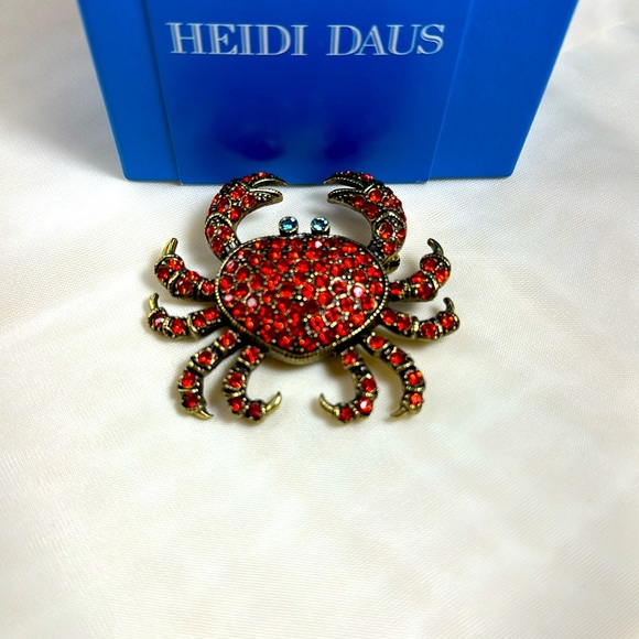 Heidi Daus pin brooch lapel Crustacean Crab New! - Picture 7 of 8